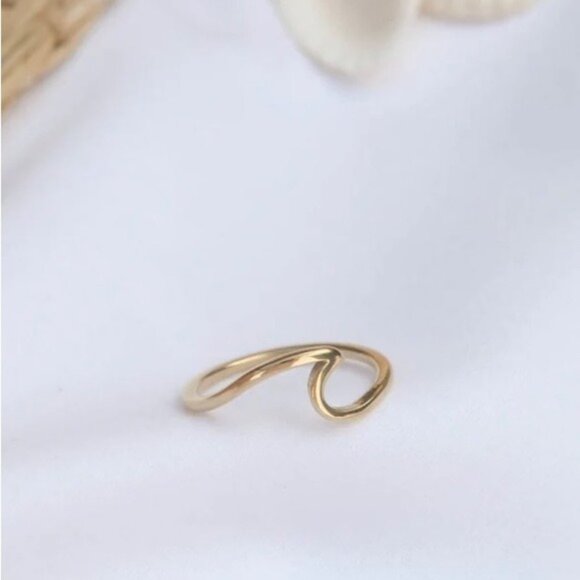 Gold Ring WATERPROOF Dainty Ocean Wave Gold Ring Surfer Girl Ring Non-tarnish - Picture 8 of 11